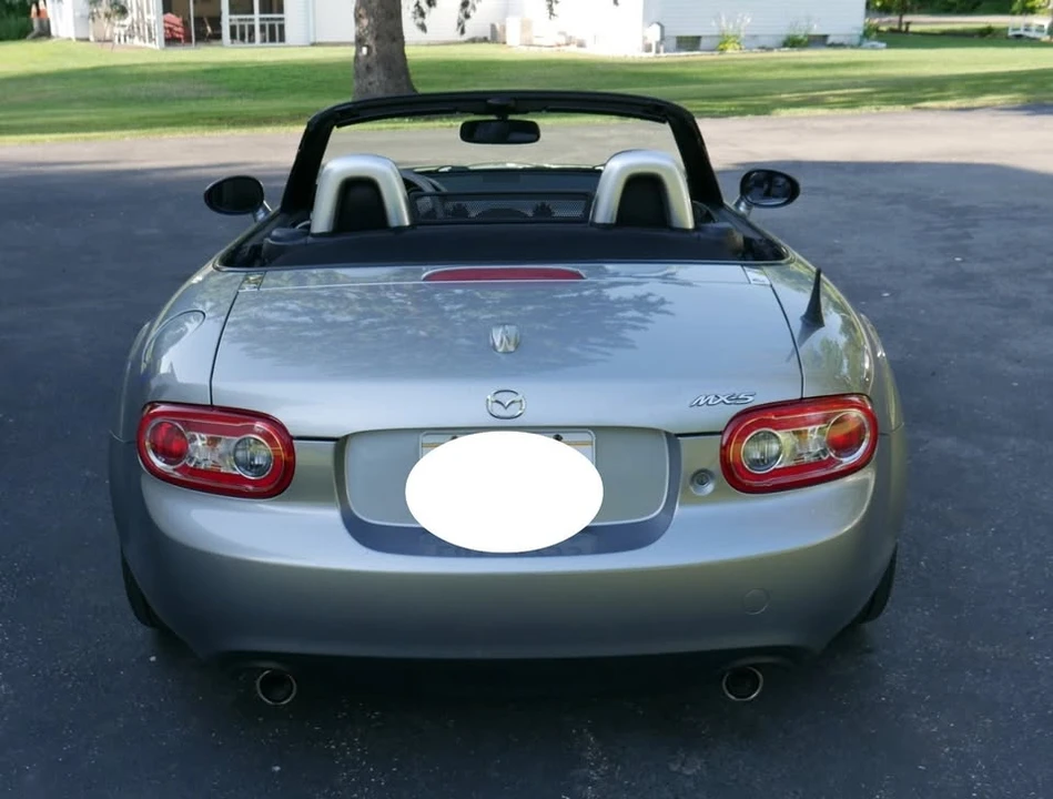 2010 Mazda NC MX-5 Miata - Image 4 of 12