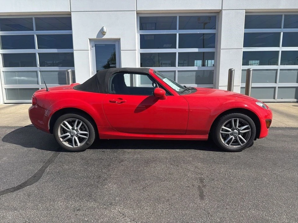 2010 Mazda NC MX-5 Miata - Image 4 of 14
