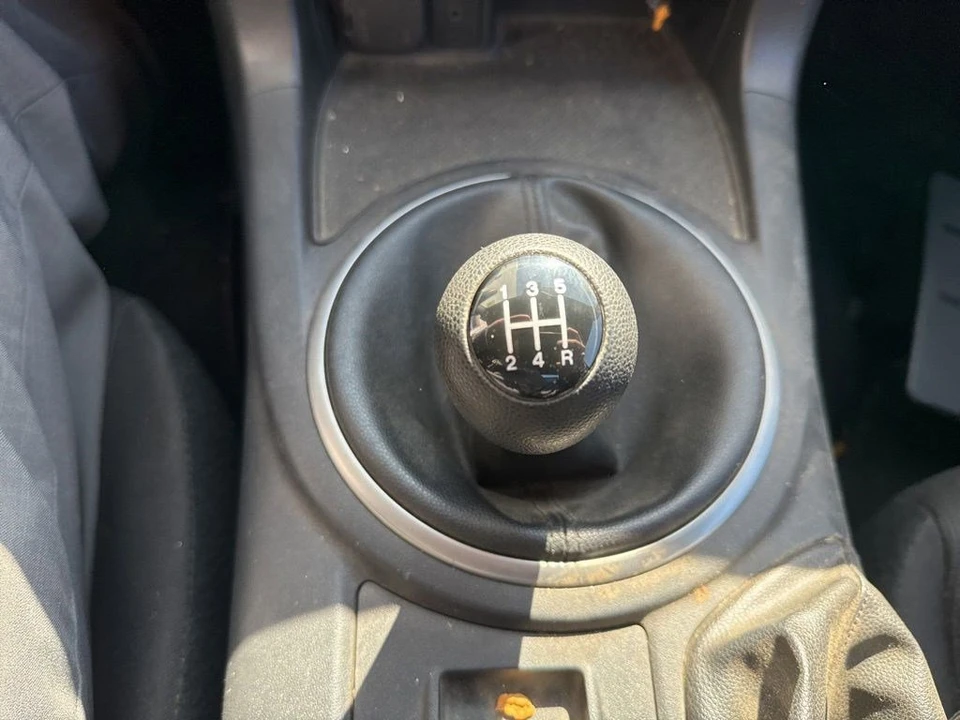 2010 Mazda NC MX-5 Miata - Image 13 of 14