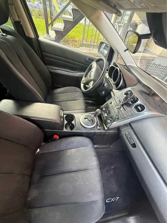 2010 Mazda CX-7 - Image 2 of 9