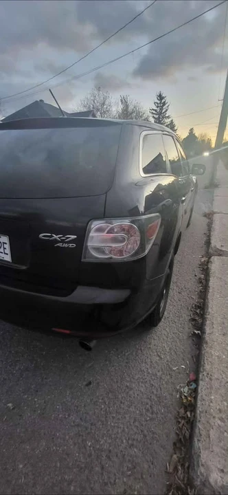 2010 Mazda CX-7 - Image 2 of 18