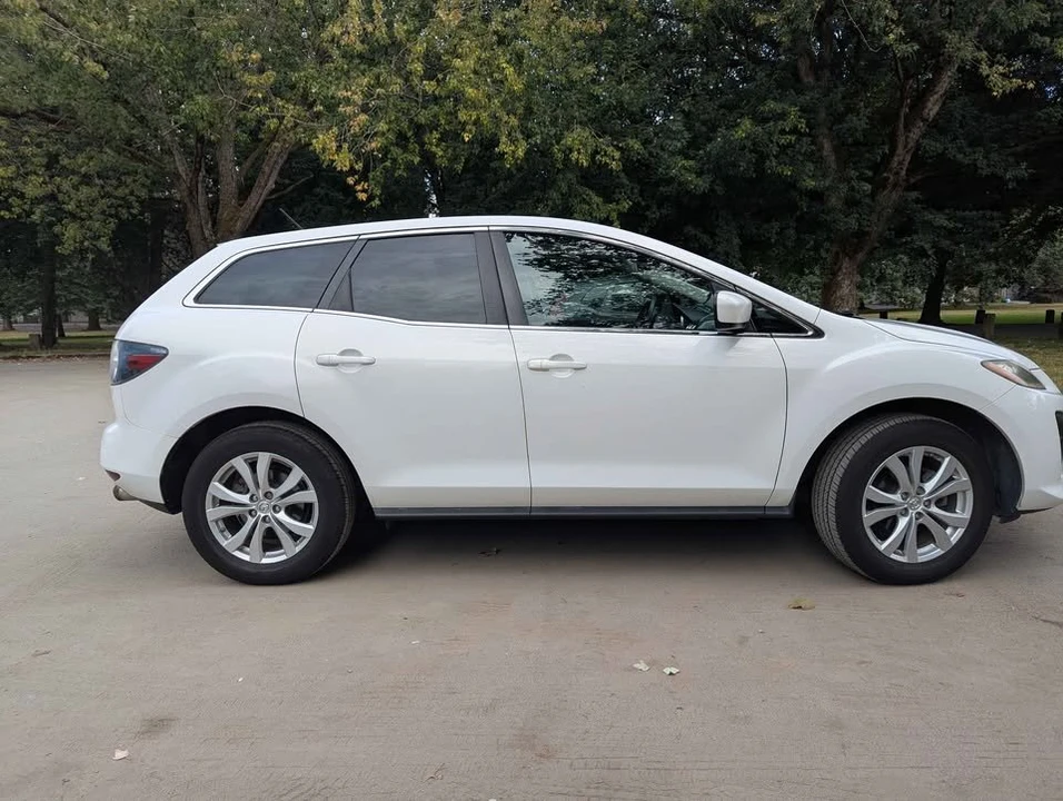 2010 Mazda CX-7 - Image 2 of 8