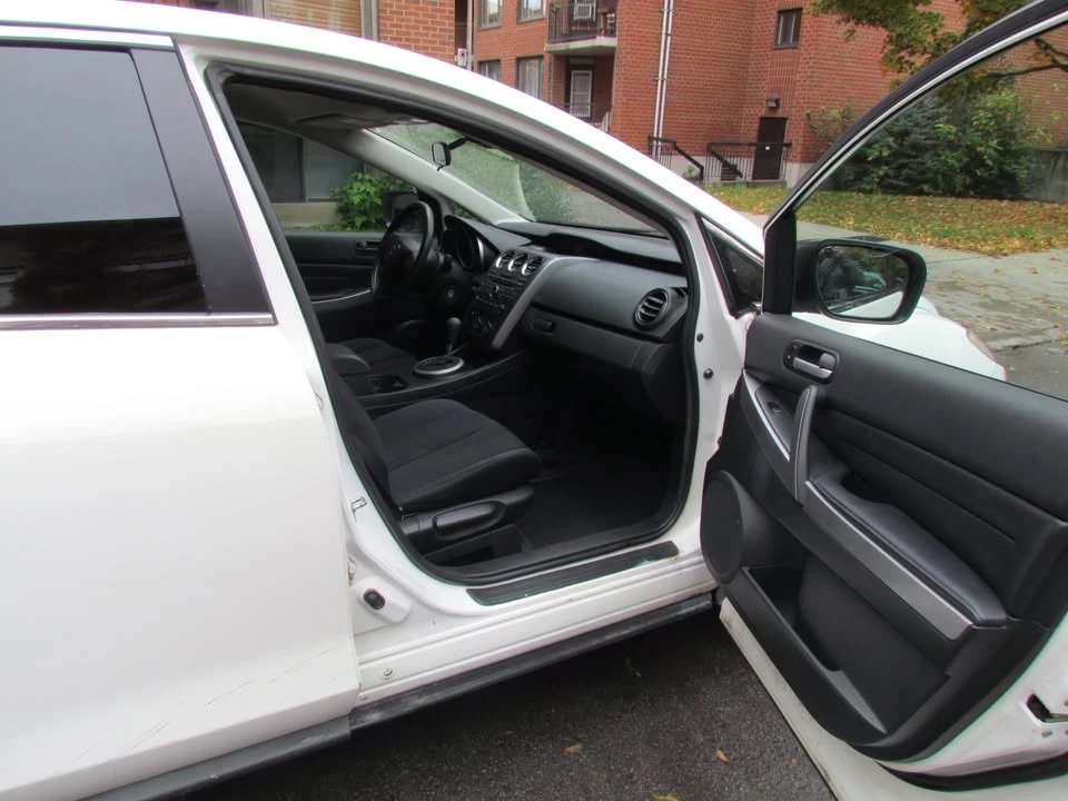2010 Mazda CX-7 - Image 9 of 10