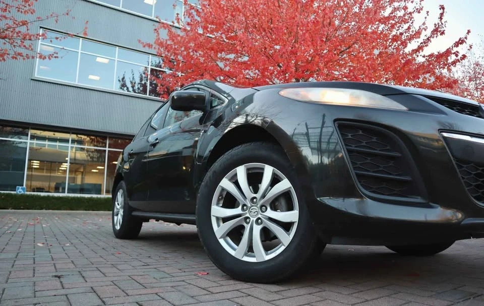 2010 Mazda CX-7 - Image 2 of 18