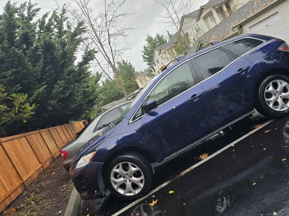 2010 Mazda CX-7 - Image 2 of 3