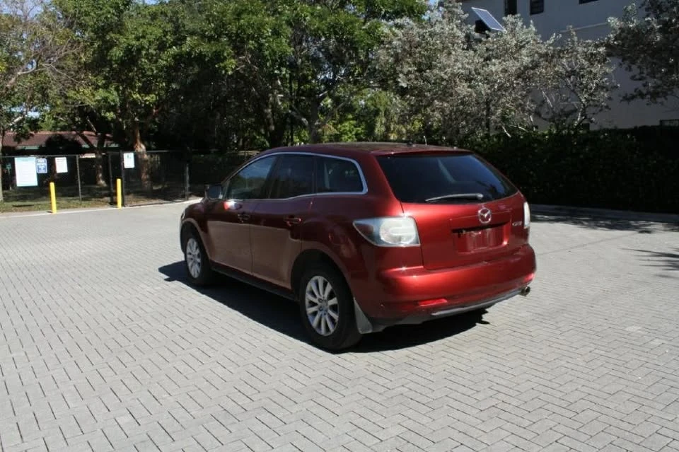 2010 Mazda CX-7 - Image 8 of 14
