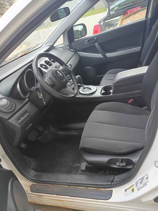 2010 Mazda CX-7 - Image 8 of 10