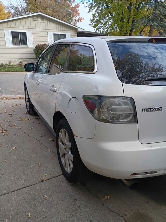 2010 Mazda CX-7 - Image 3 of 10