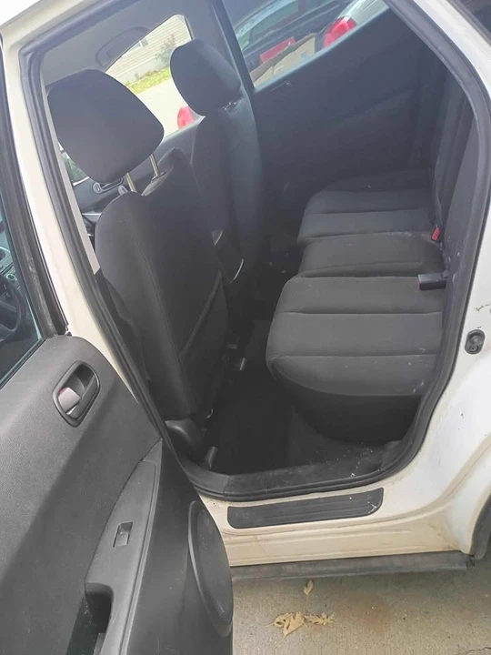 2010 Mazda CX-7 - Image 9 of 10