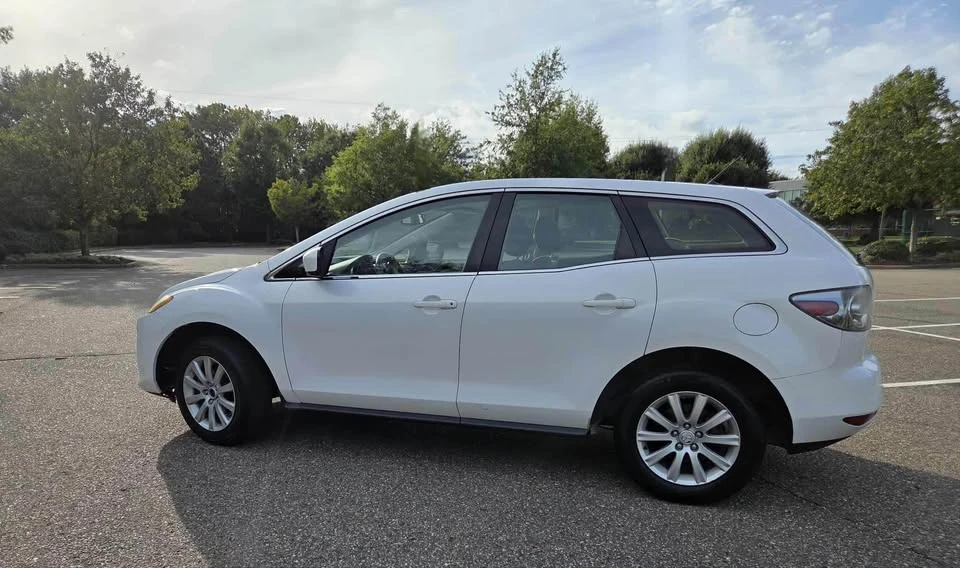 2010 Mazda CX-7 - Image 2 of 7