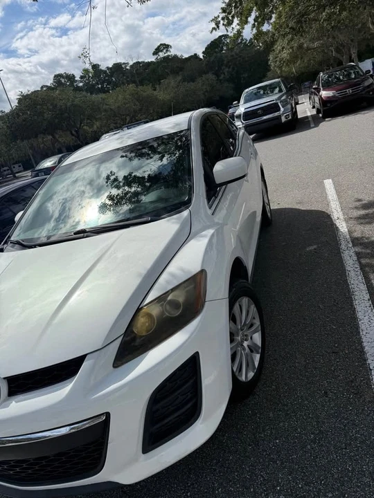 2010 Mazda CX-7 - Image 2 of 9