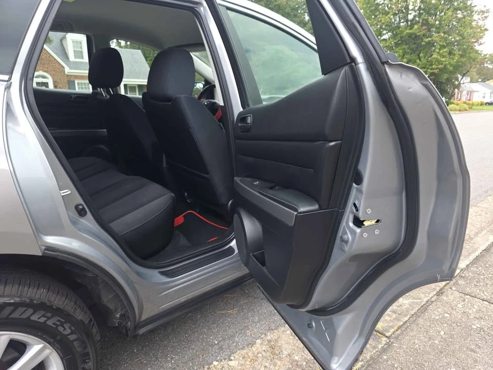 2010 Mazda CX-7 - Image 11 of 15
