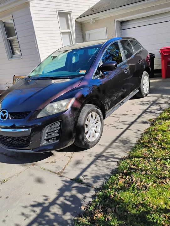 2010 Mazda CX-7 - Image 2 of 10