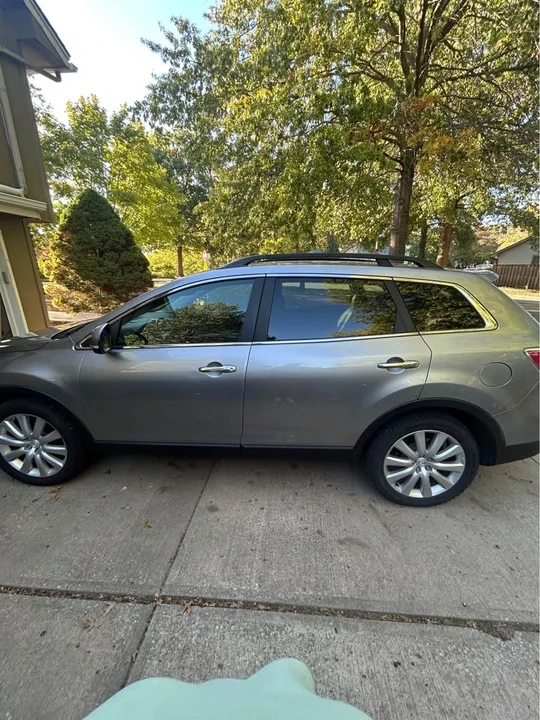 2010 Mazda CX-9 - Image 2 of 13