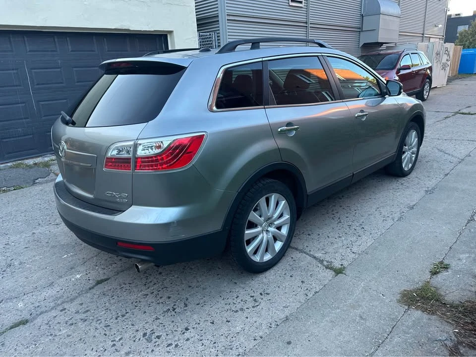 2010 Mazda CX-9 - Image 2 of 9