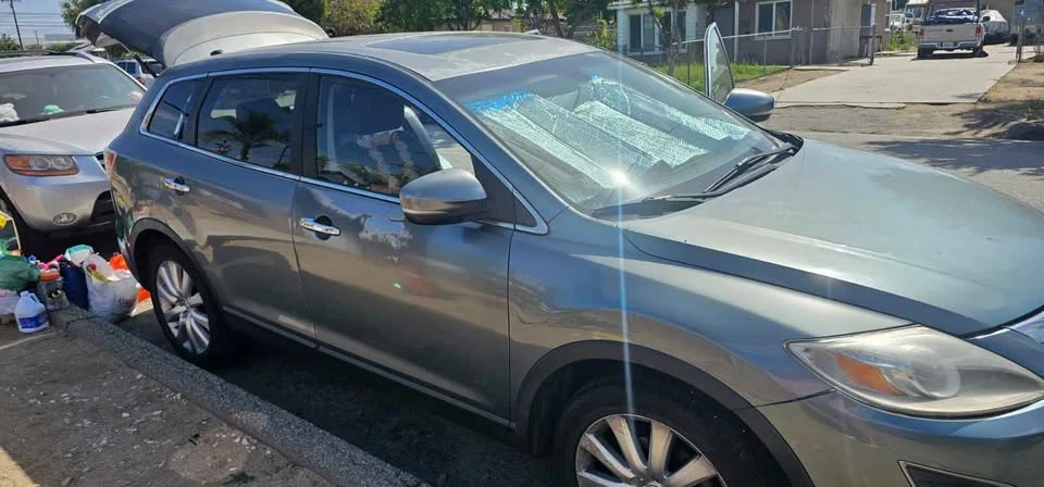 2010 Mazda CX-9 - Image 2 of 15