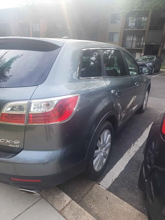 2010 Mazda CX-9 - Image 2 of 5