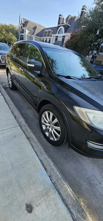 2010 Mazda CX-9 - Image 2 of 10