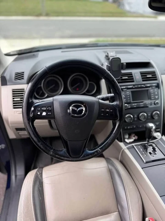 2010 Mazda CX-9 - Image 8 of 14