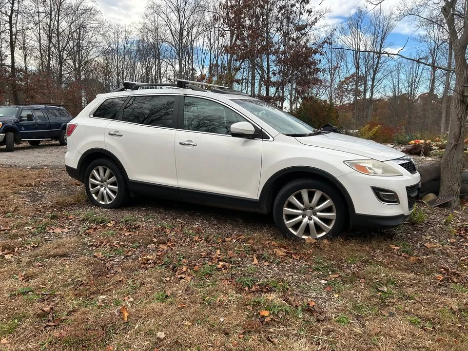 2010 Mazda CX-9 - Image 2 of 9