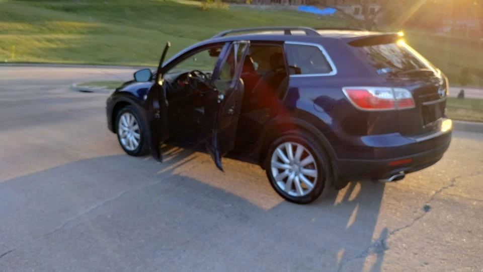 2010 Mazda CX-9 - Image 9 of 16