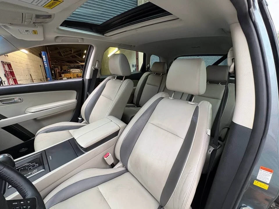 2010 Mazda CX-9 - Image 8 of 11