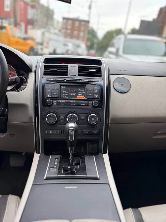 2010 Mazda CX-9 - Image 2 of 11