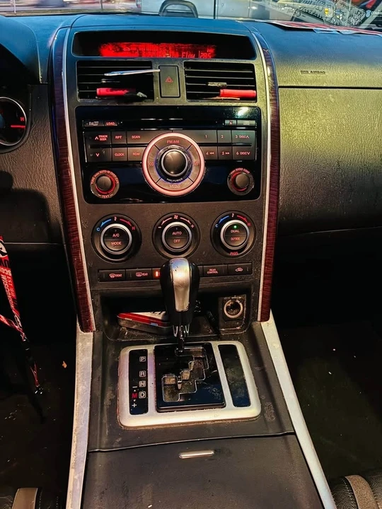 2010 Mazda CX-9 - Image 9 of 18
