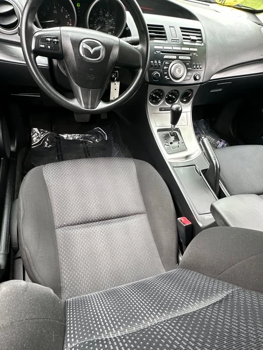 2010 Mazda Mazda 3 2nd Gen - Image 9 of 20