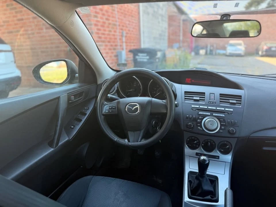 2010 Mazda Mazda 3 2nd Gen - Image 16 of 19