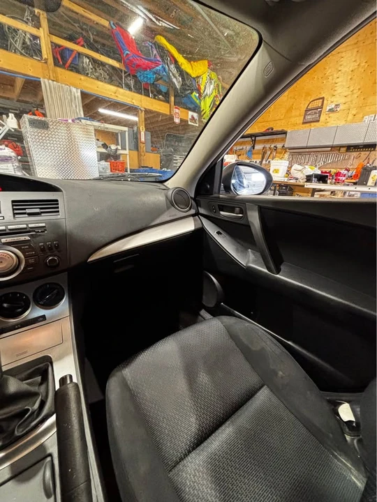 2010 Mazda Mazda 3 2nd Gen - Image 7 of 12