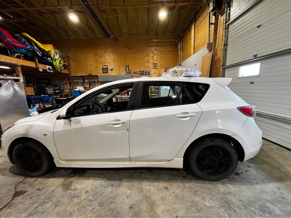 2010 Mazda Mazda 3 2nd Gen - Image 3 of 12