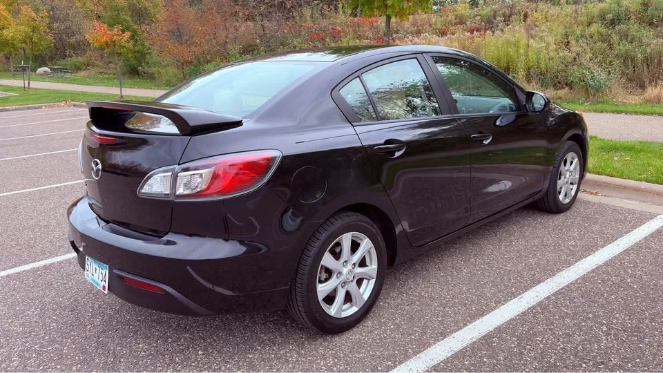 2010 Mazda Mazda 3 2nd Gen - Image 10 of 15