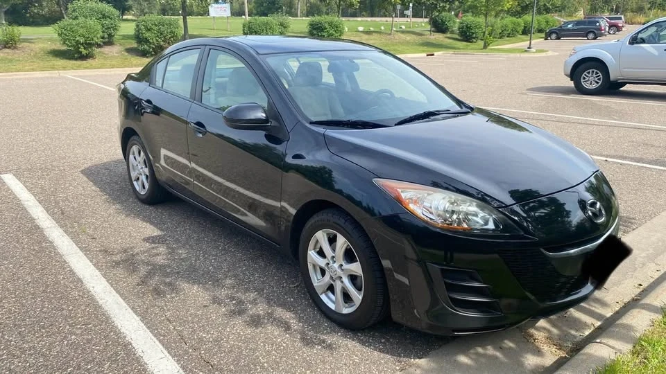 2010 Mazda Mazda 3 2nd Gen - Image 2 of 9