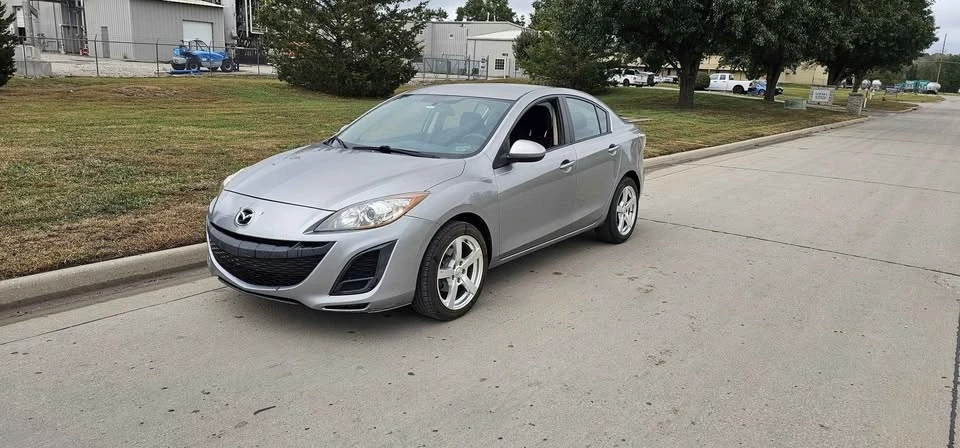2010 Mazda Mazda 3 2nd Gen - Image 5 of 10