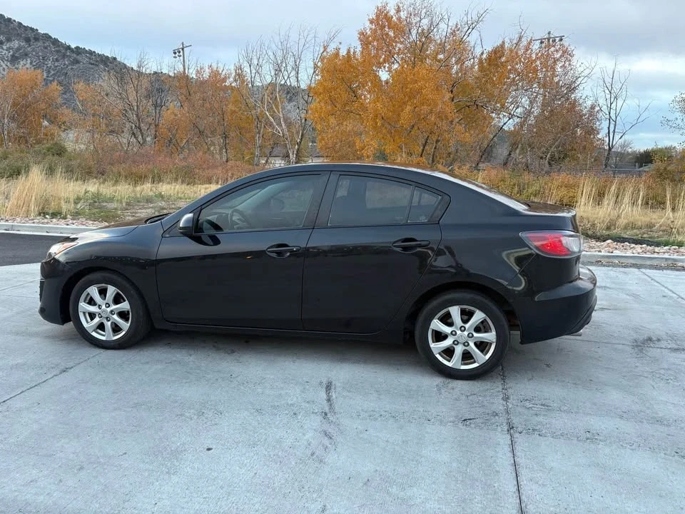 2010 Mazda Mazda 3 2nd Gen - Image 4 of 12
