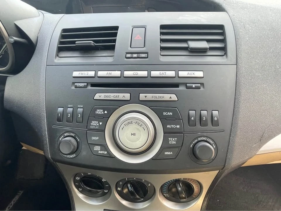 2010 Mazda Mazda 3 2nd Gen - Image 16 of 20
