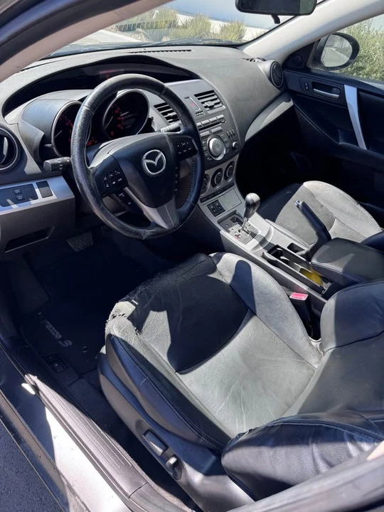 2010 Mazda Mazda 3 2nd Gen - Image 9 of 12
