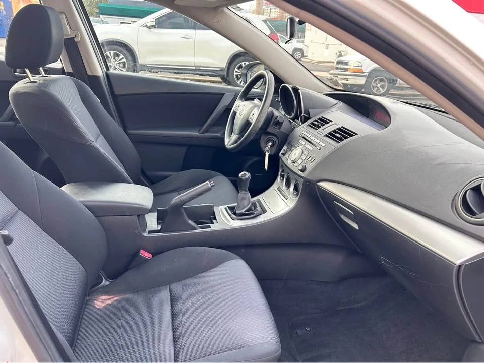 2010 Mazda Mazda 3 2nd Gen - Image 13 of 16