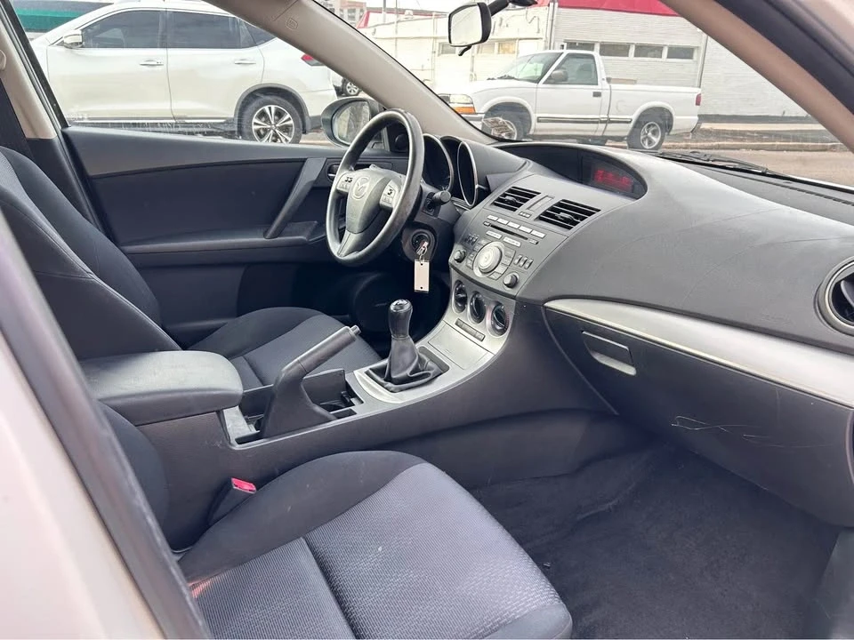 2010 Mazda Mazda 3 2nd Gen - Image 7 of 16
