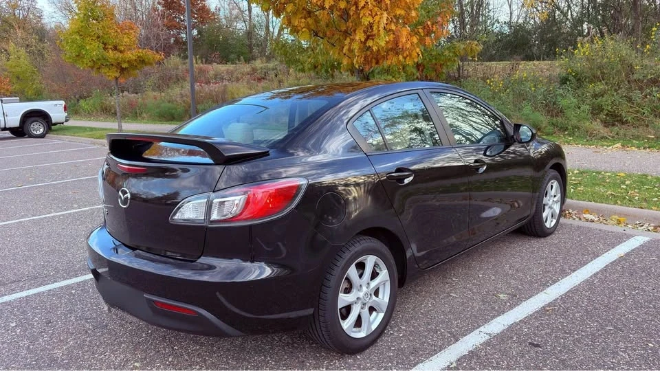 2010 Mazda Mazda 3 2nd Gen - Image 4 of 15