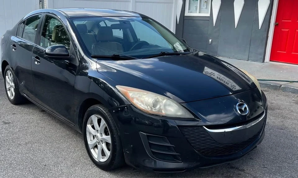 2010 Mazda Mazda 3 2nd Gen - Image 2 of 20