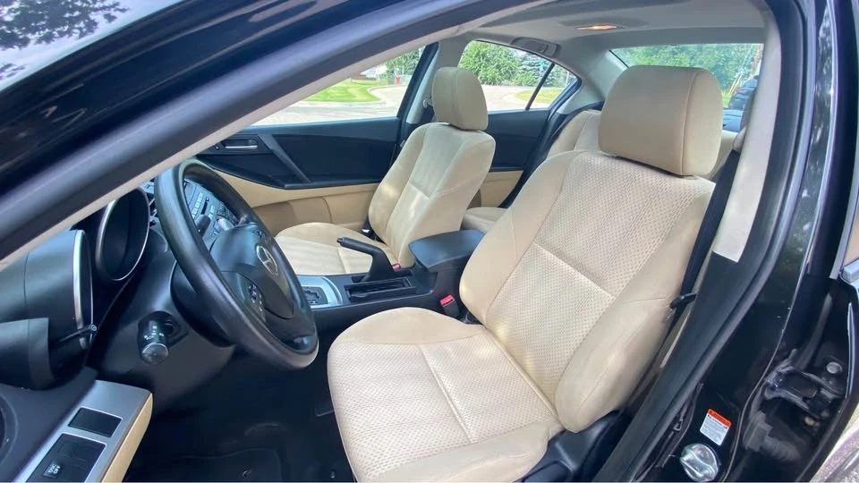 2010 Mazda Mazda 3 2nd Gen - Image 6 of 15