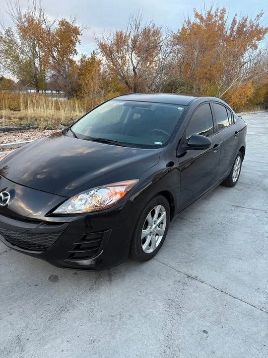 2010 Mazda Mazda 3 2nd Gen - Image 2 of 12