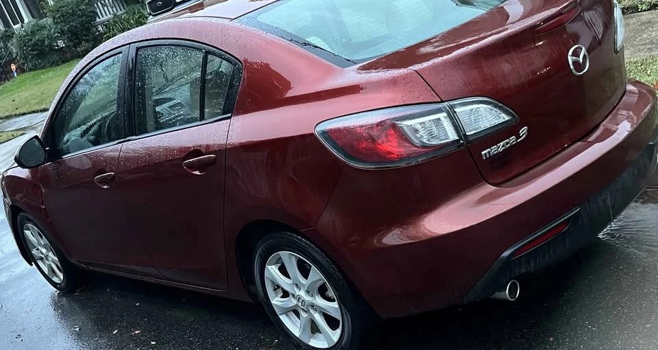2010 Mazda Mazda 3 2nd Gen - Image 3 of 3