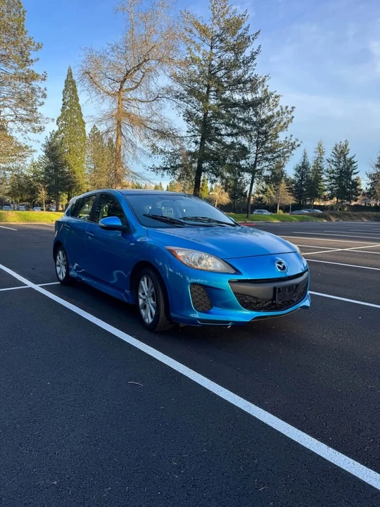 2010 Mazda Mazda 3 2nd Gen - Image 2 of 10
