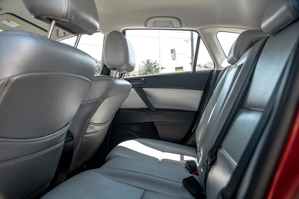 2010 Mazda Mazda 3 2nd Gen - Image 8 of 11