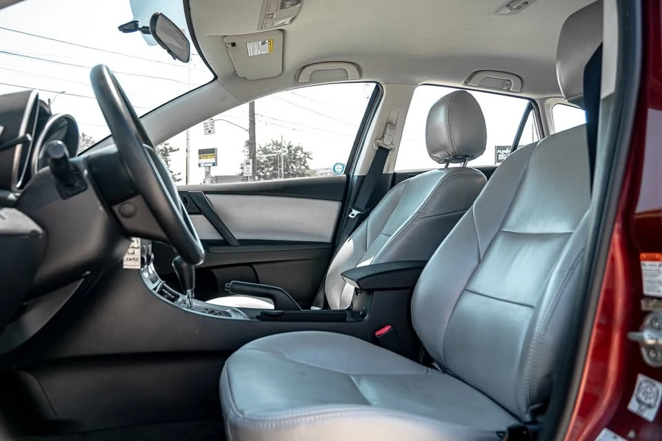2010 Mazda Mazda 3 2nd Gen - Image 7 of 11