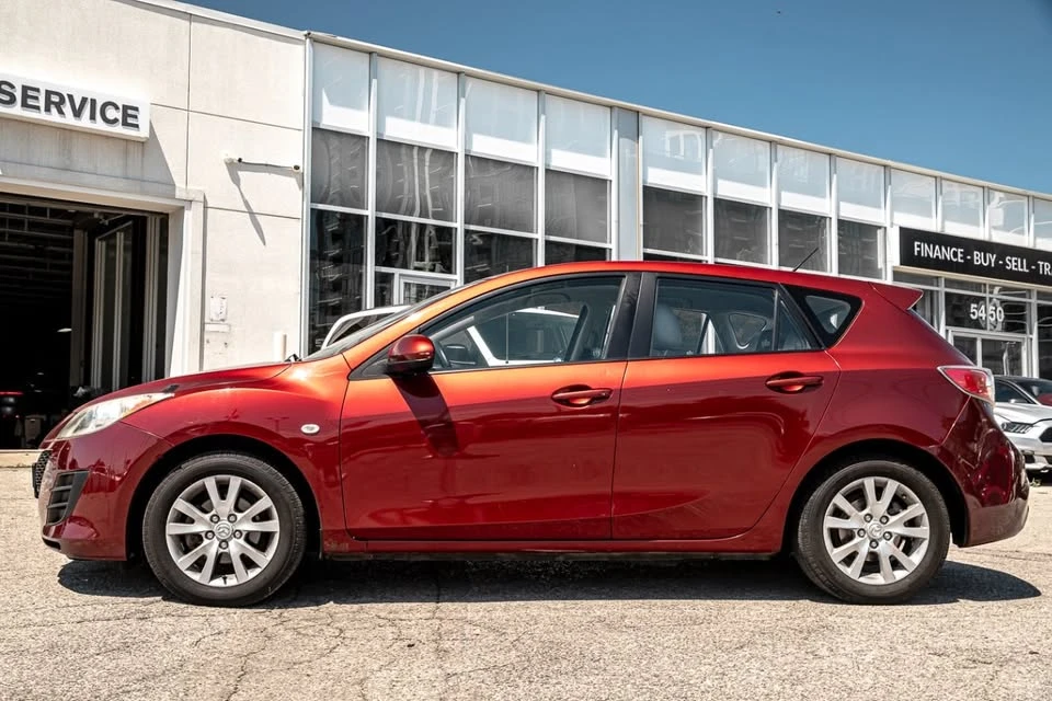 2010 Mazda Mazda 3 2nd Gen - Image 3 of 11