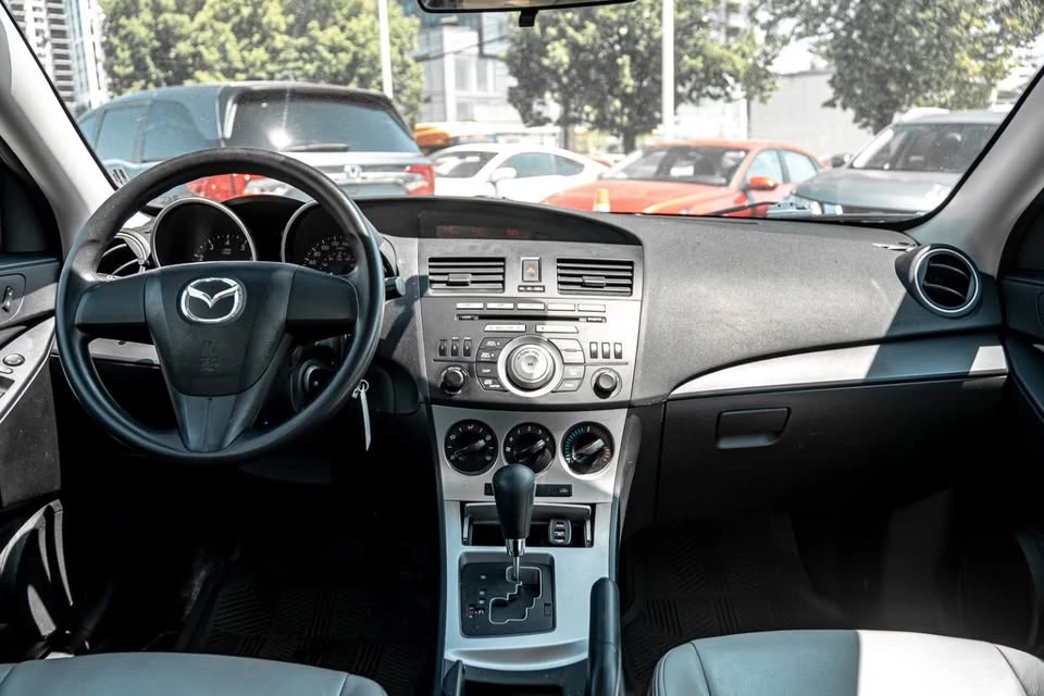 2010 Mazda Mazda 3 2nd Gen - Image 9 of 11